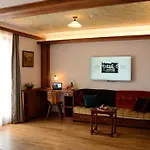 Bed & Breakfast Kibe Mahala