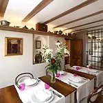 Bed & Breakfast Kibe Mahala 4*
