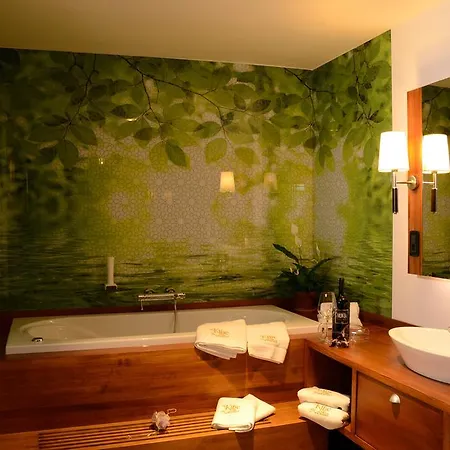Kibe Mahala Bed & Breakfast *