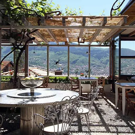 Kibe Mahala Bed & Breakfast *